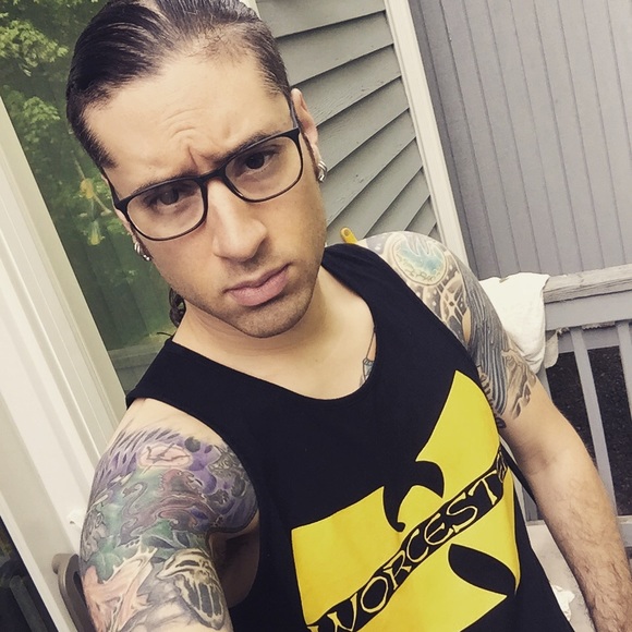 Meet your Posher, Chris - Picture 13 of 15